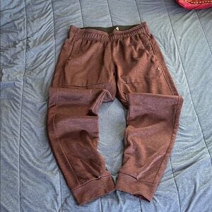 Small men burgundy Jogger Pants